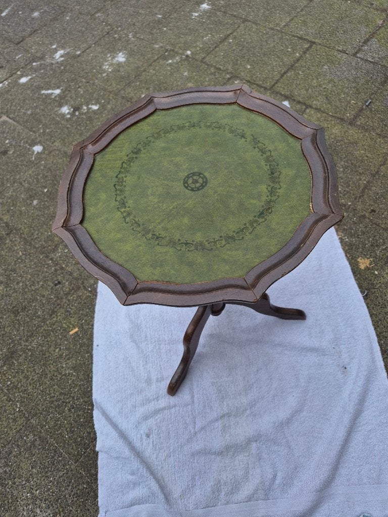 Bijzettafel, Engelse meubelmaker Bevan Funnell, Reprodux-sti, Minder dan 55 cm, Gebruikt, Rond, Bijzettafel, Engelse meubelmaker Bevan Funnell