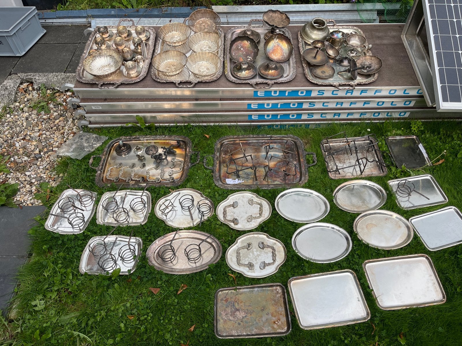 Grote partij verzilverde dienbladen en servies 43.5Kg, Antiek en Kunst, Ophalen, Zilver
