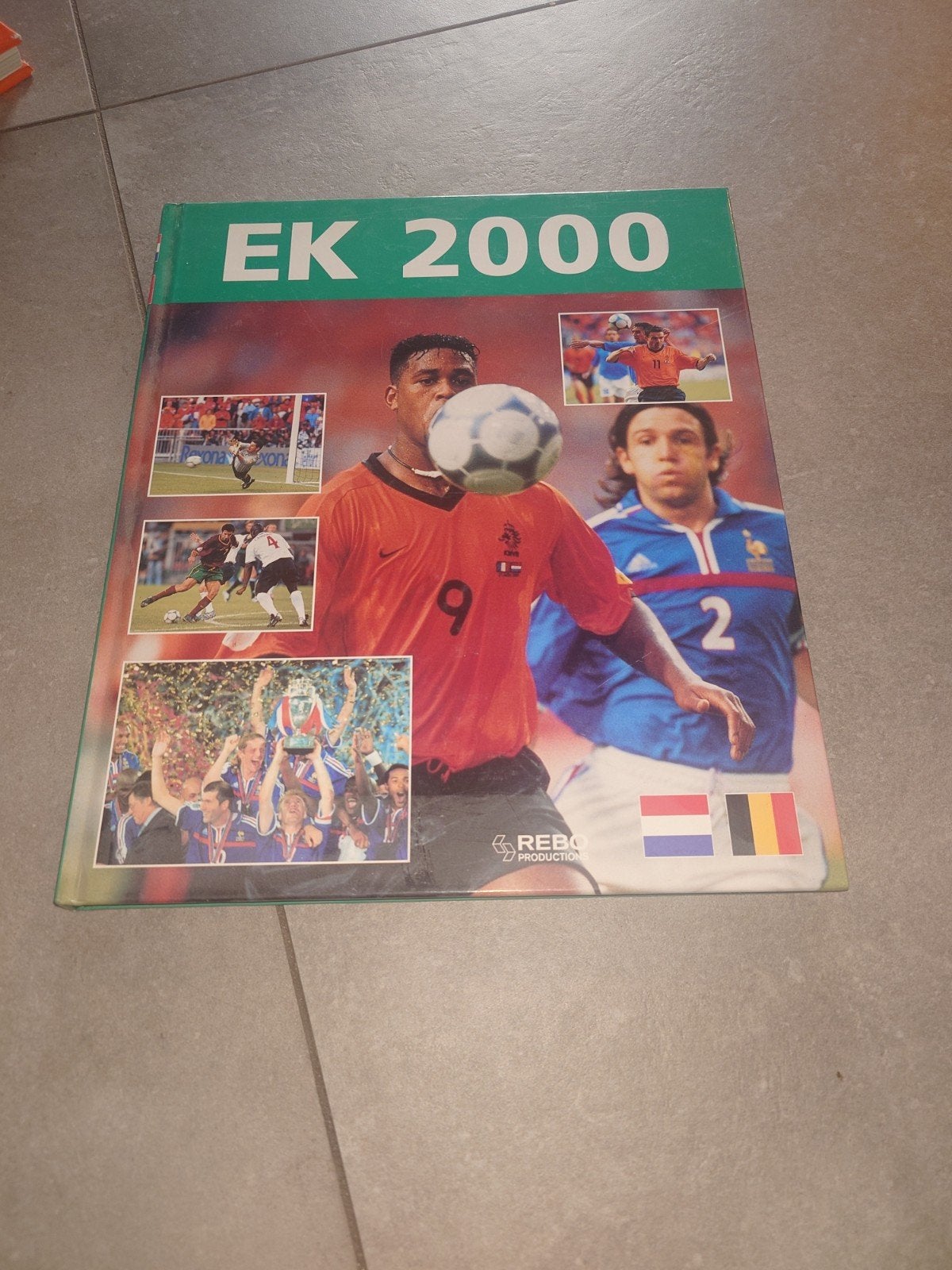 EK 2000 Voetbalboek - Historisch Overzicht, Ophalen of Verzenden, Zo goed als nieuw, Onbekend, Balsport