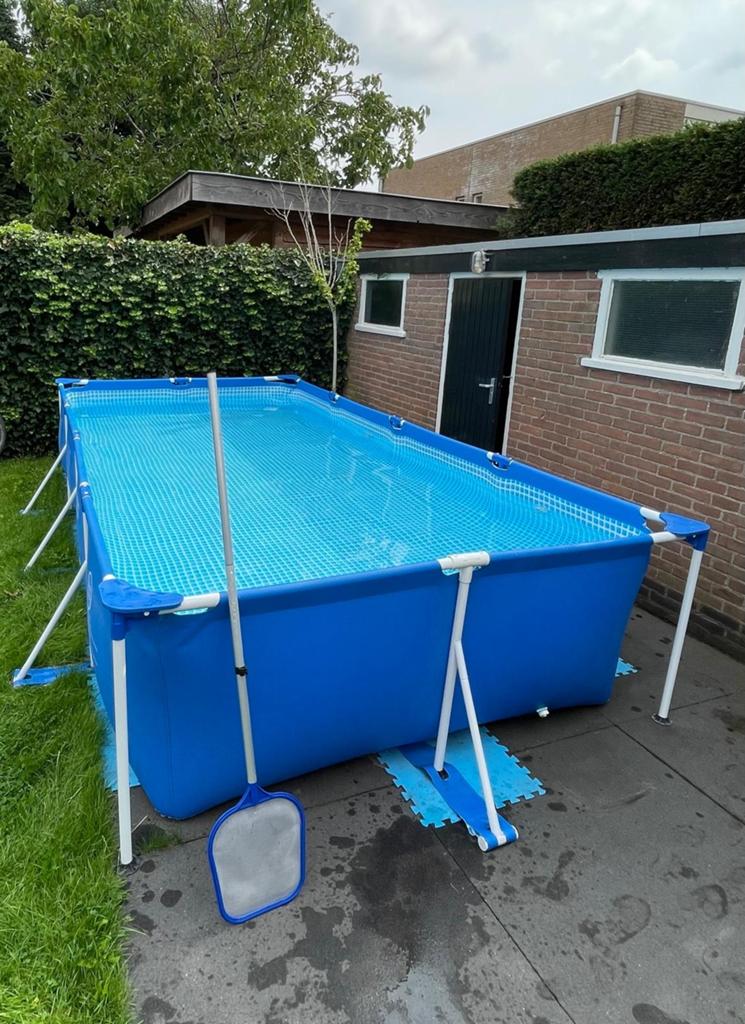 Intex zwembad 450x220x84 met zandfilterpomp en stofzuiger, Ophalen, Gebruikt, 200 tot 300 cm, 80 tot 120 cm