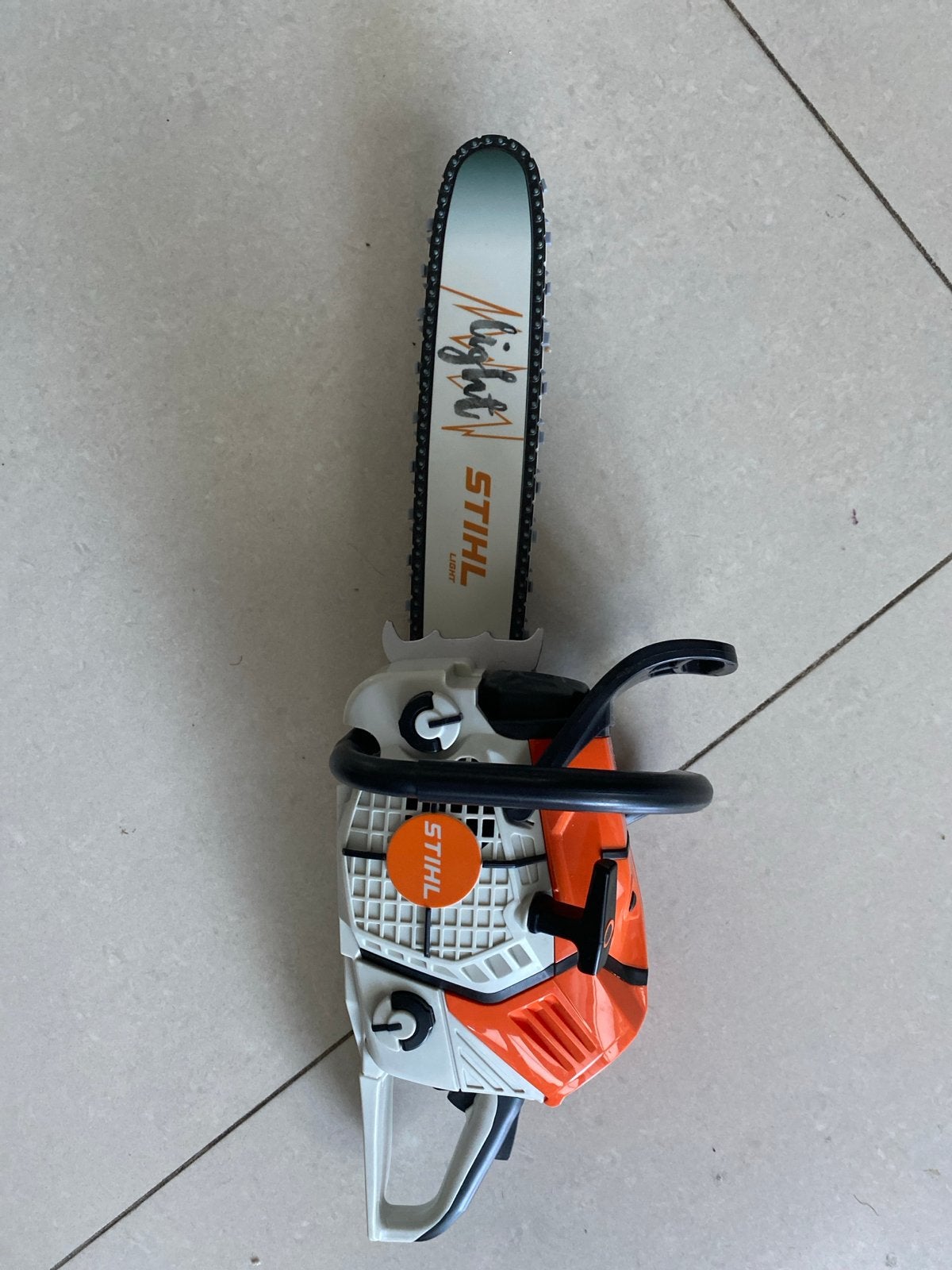 Stihl speelgoed kettingzaag - maakt geluid en draait, Ophalen of Verzenden, Zo goed als nieuw, Jongen of Meisje