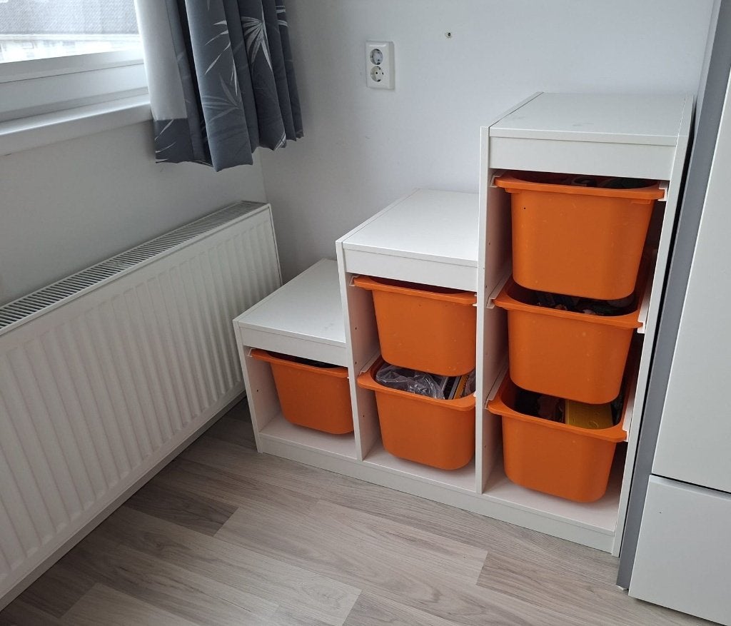 TROFAST Opbergcombinatie met oranjebakken, Ophalen, Gebruikt, Kast, 50 tot 70 cm