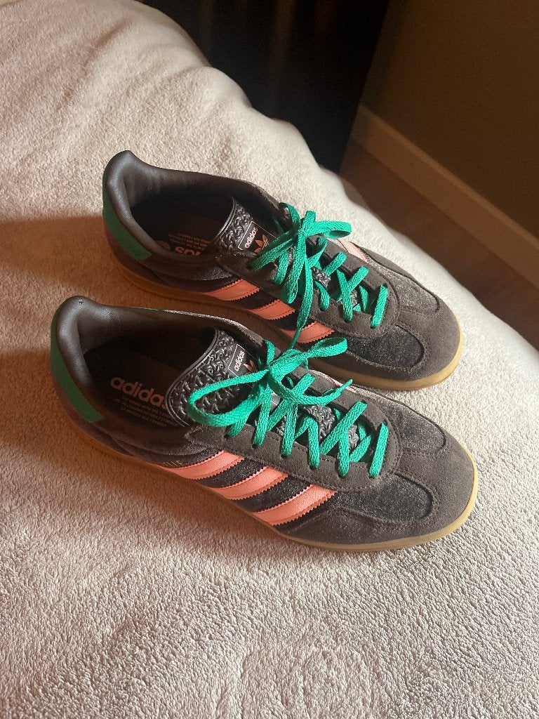 Adidas gazelle 40 2/3, Ophalen of Verzenden, Zo goed als nieuw, Sneakers of Gympen
