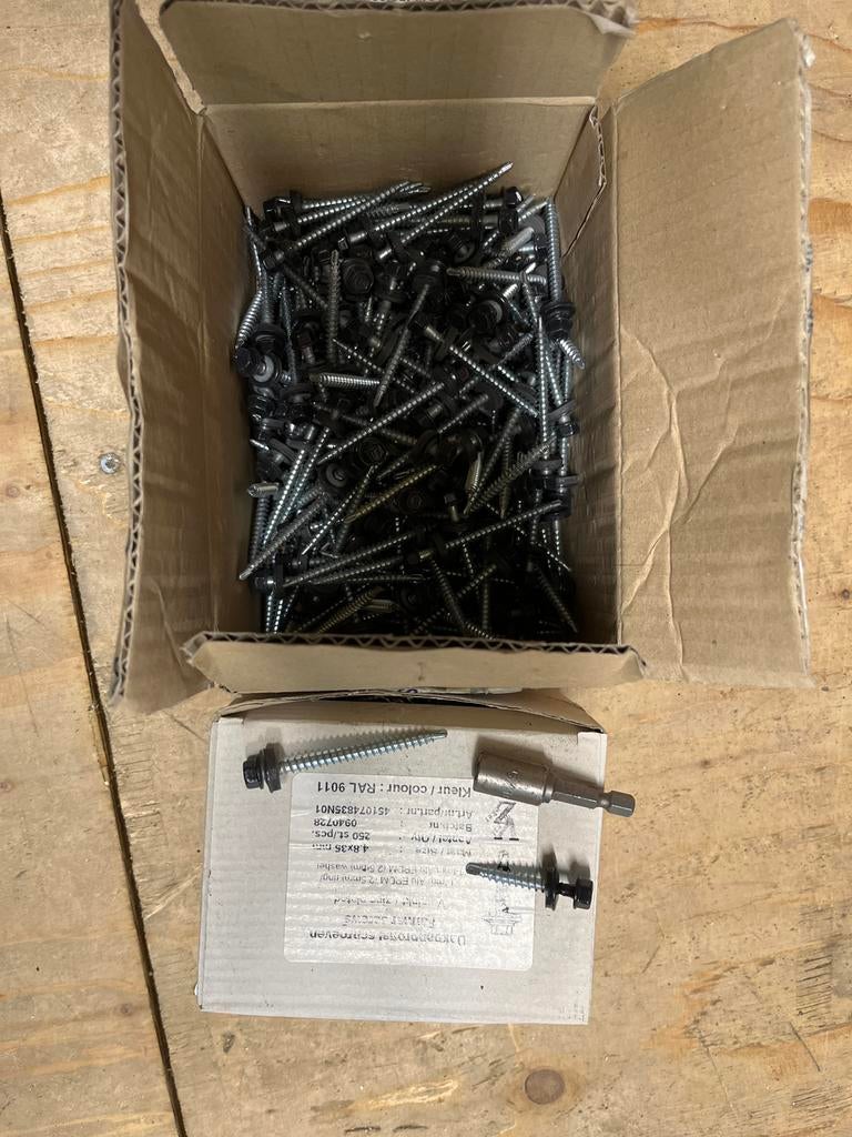 Zelfborende 4,9x60mm dakpanplaatschroeven met EPDM ring, Ophalen of Verzenden, Nieuw, 50 tot 100 mm, Schroeven