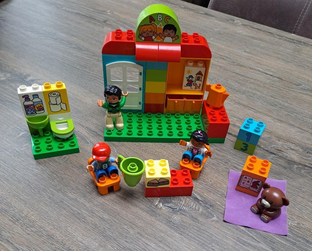 Leuke Duplo school set, Kinderen en Baby's, Speelgoed | Duplo en Lego, Ophalen of Verzenden, Zo goed als nieuw, Complete set, Duplo