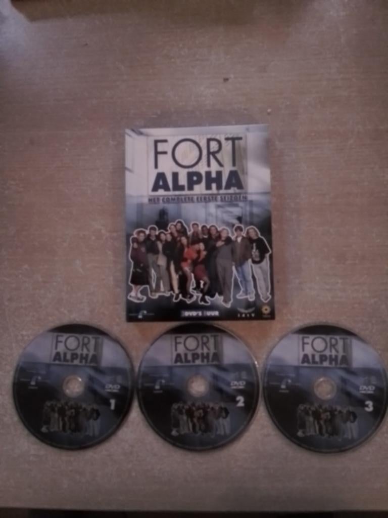Serie Fort Alpha seizoen 1 en 2, Alle leeftijden, Ophalen of Verzenden, Actie en Avontuur, Boxset