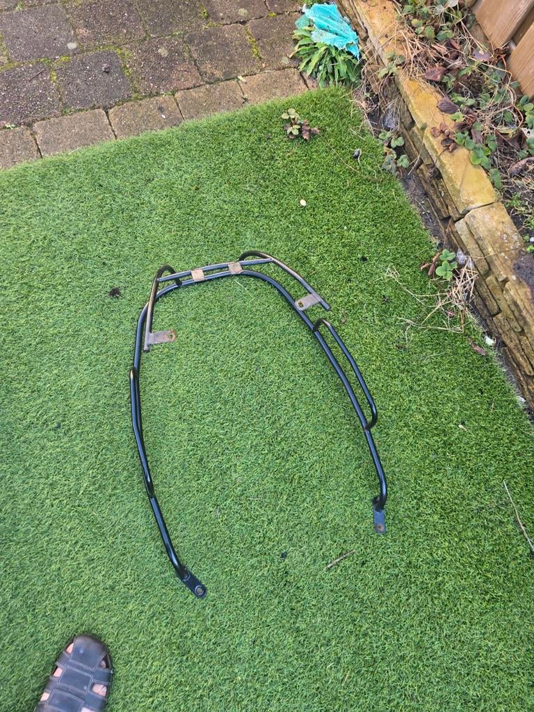 Te koop: metalen bagagedrager voor scooter, Ophalen of Verzenden, Overige typen, Overige merken