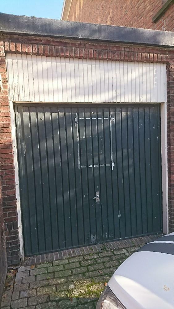 Te Huur garageboxen Den Haag&Zoetermeer&Almelo&Breda&Helmond
