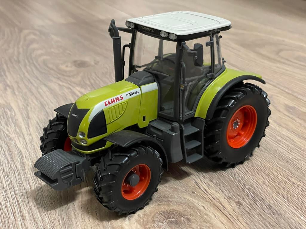 UH Claas Ares 657 ATZ tractor trekker, Ophalen of Verzenden, Zo goed als nieuw, Tractor of Landbouw, Universal Hobbies