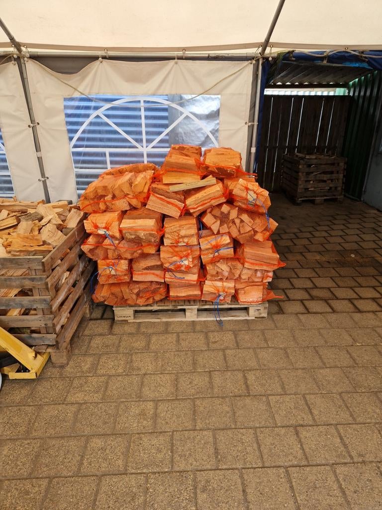 openhaardhout in krat € 119,- beuken/eiken, Minder dan 3 m³, Ophalen, Blokken
