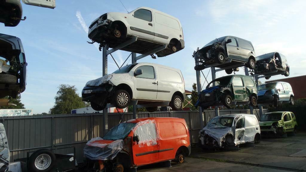 Veel onderdelen bedrijfsauto's renault trafic kangoo master, Ophalen, Gebruikt, Renault