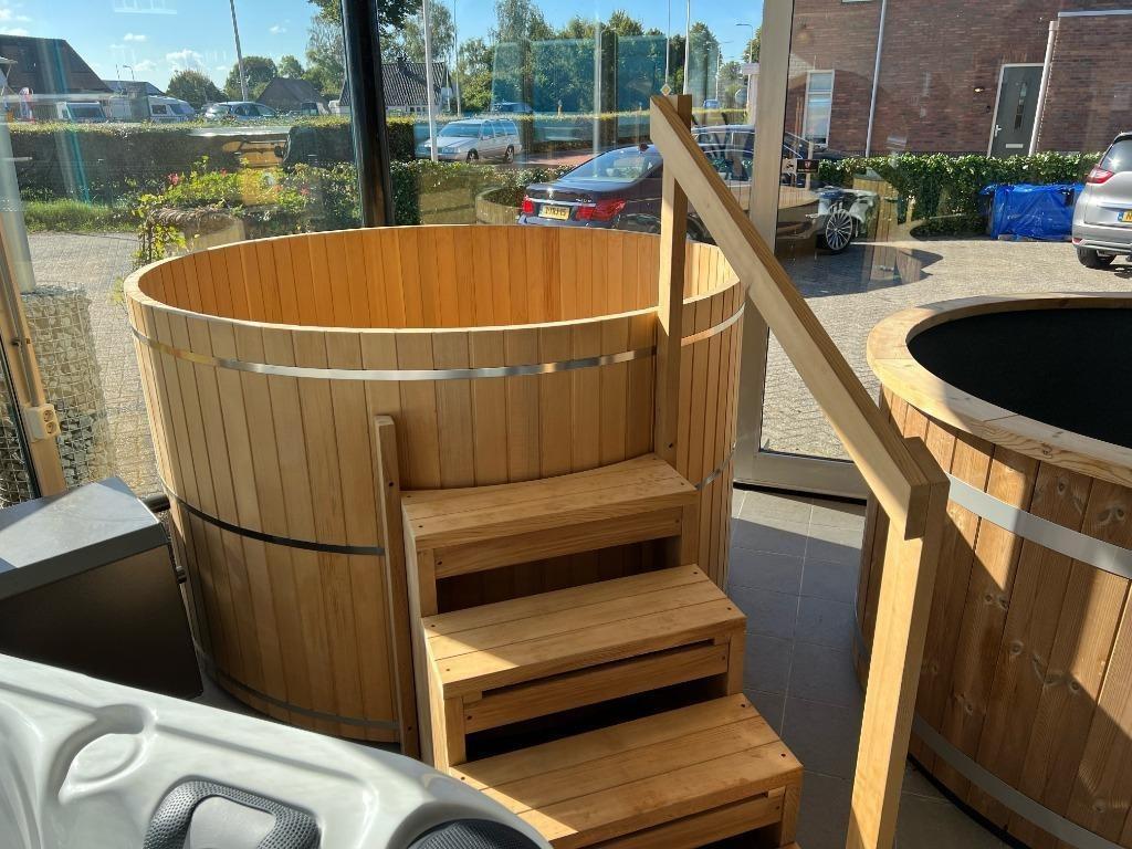 Rust en ontspanning in uw eigen energiezuinige hottub., Ophalen, Nieuw, Trap, Vast