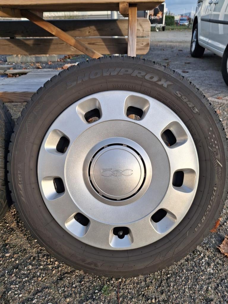 Fiat 500 Velgen met Winterbanden - Set van 4, 14 inch, Gebruikt, 175 mm, Banden en Velgen