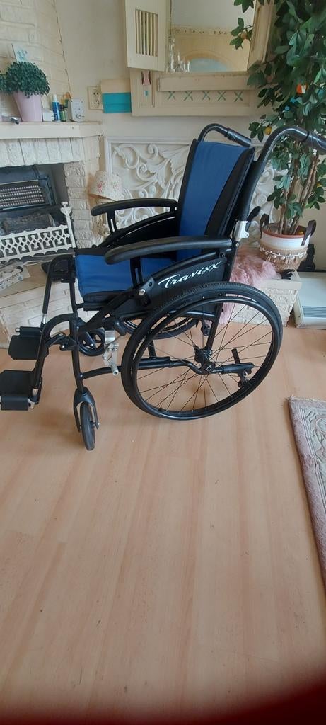 Travixx luxe  en comfort  lichtgewicht rolstoel, Ophalen of Verzenden, Inklapbaar, Zo goed als nieuw, Duwrolstoel
