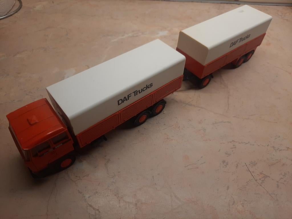 Lion Toys DAF 3300 Vrachtwagen met aanhanger 1:50, Hobby en Vrije tijd, Modelauto's | 1:50, Ophalen of Verzenden, Zo goed als nieuw