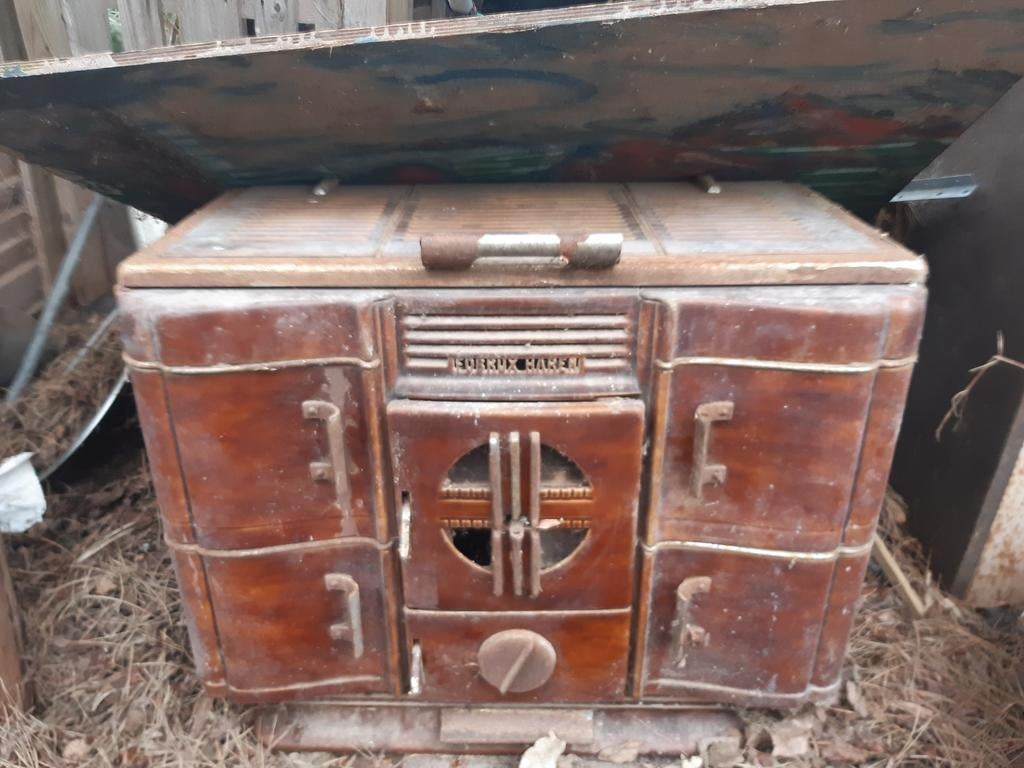 Aga kachel - Klassiek en functioneel, Ophalen, Gebruikt, Hout, Houtkachel