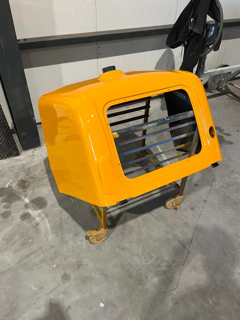 Reparatie polyester kappen, Ophalen of Verzenden, Wiellader of Shovel