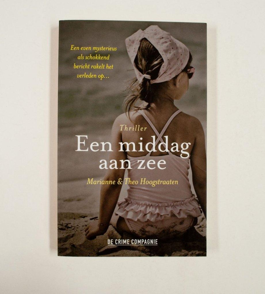 Marianne en Theo Hoogstraaten Een middag aan zee., Ophalen of Verzenden, Gelezen