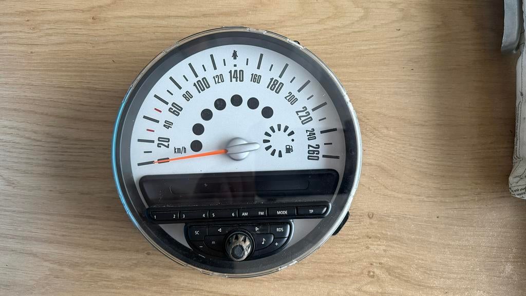 MINI R55 R56 R57 R58 Tellerklok radio, Ophalen of Verzenden, Gebruikt, Overige onderwerpen