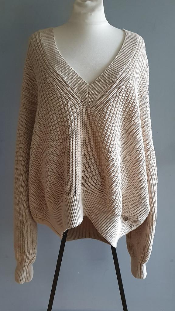 Revelation trui, Ophalen of Verzenden, Zo goed als nieuw, Maat 46/48 (XL) of groter, Beige