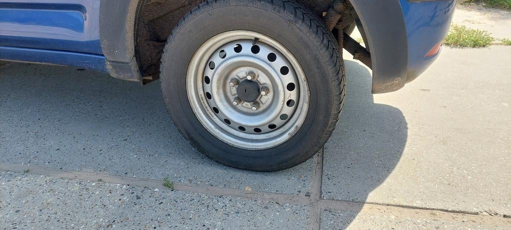 WinterBanden op velg. Goed profiel, Toyota, Daihatsu, Nissan, Ophalen, Gebruikt, 16 inch, Winterbanden