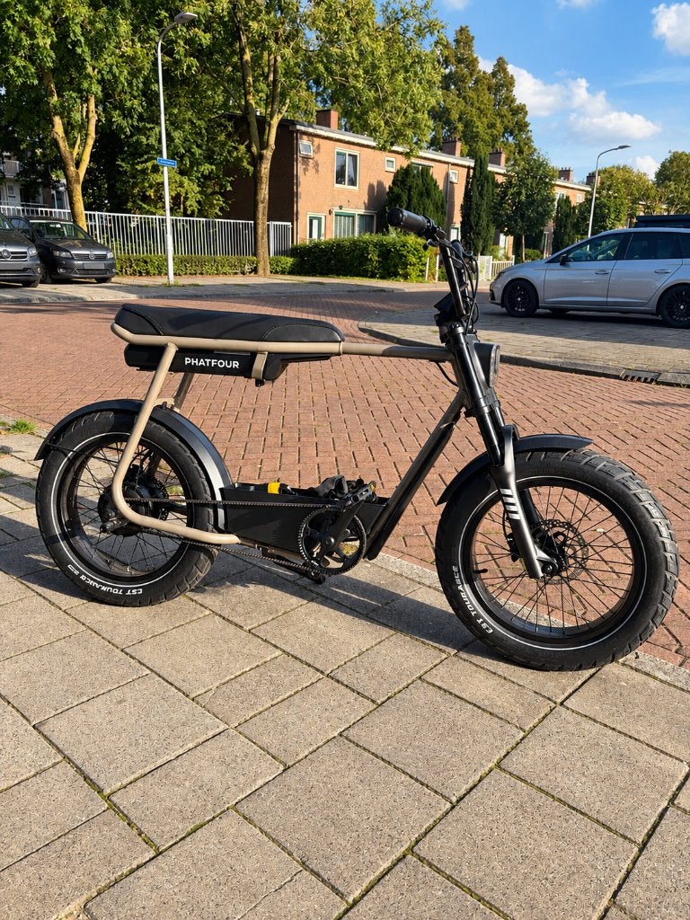 Phatfour, Zo goed als nieuw, 59 cm of meer, 50 km per accu of meer, Ophalen