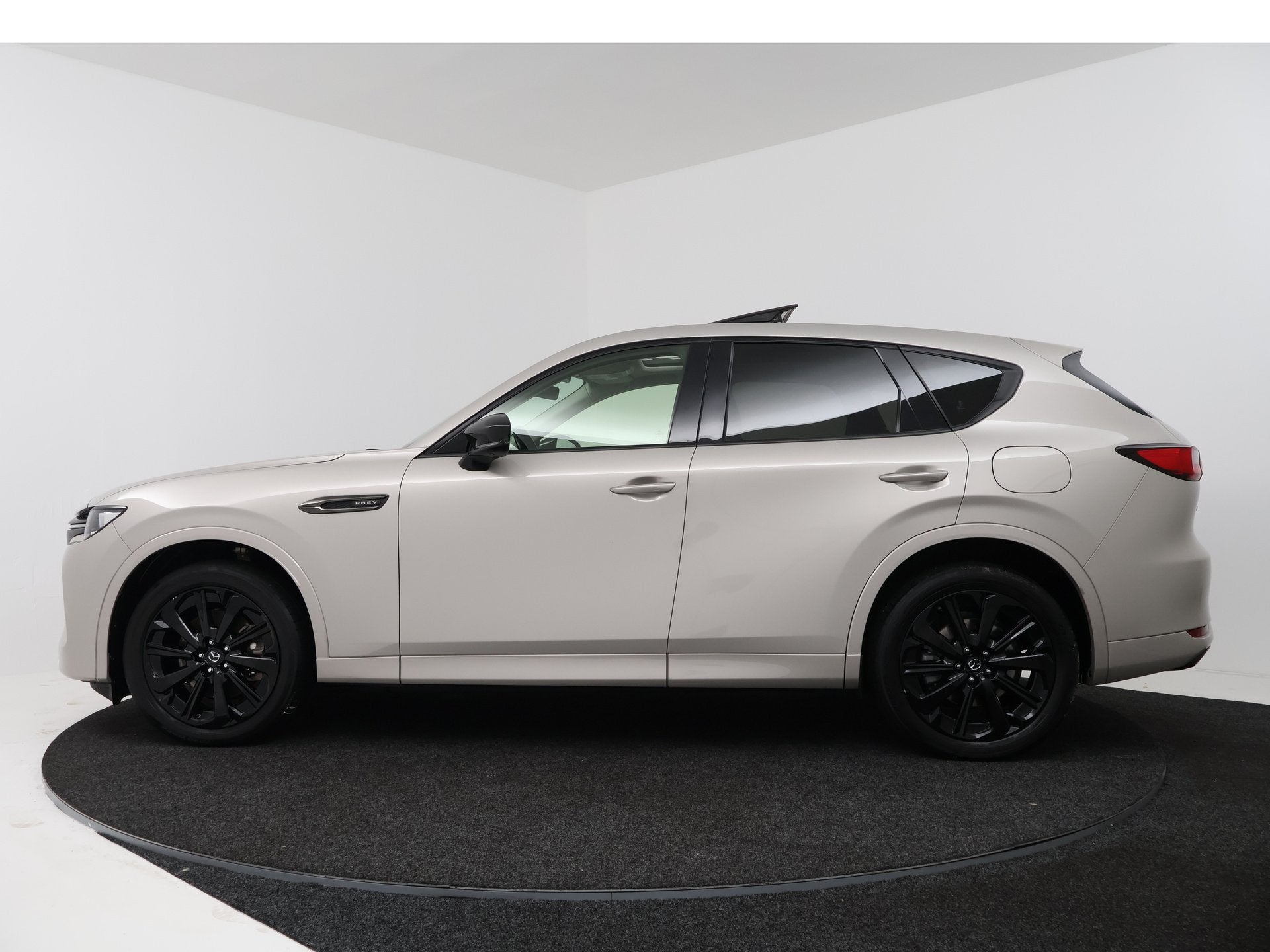 Mazda CX-60 2.5 e-SkyActiv PHEV Homura | FULL OPTIONS | Trek, Auto's, Mazda, Gebruikt, 4 cilinders, 2500 kg, Bedrijf