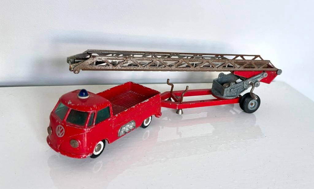 Tekno Denmark 408/409 Volkswagen Falck met ladderaanhanger, Verzenden, Gebruikt, Auto, Overige merken