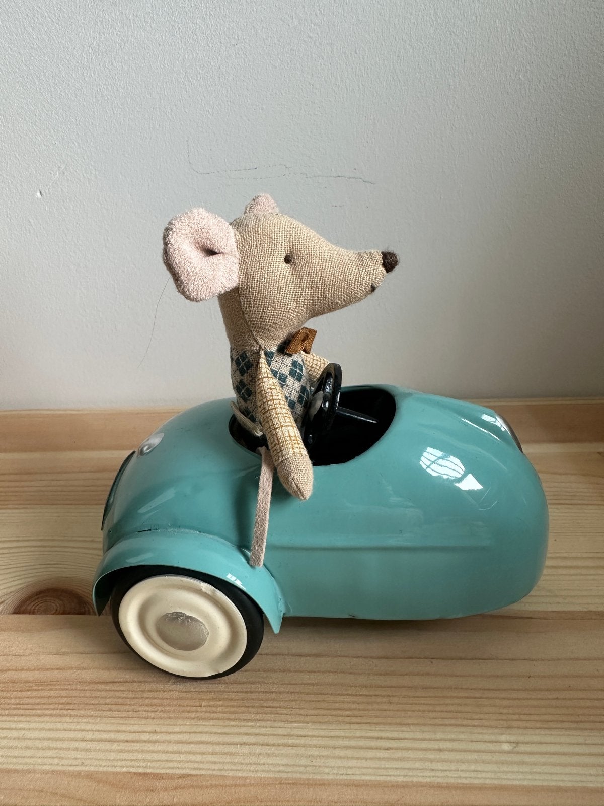 Maileg auto met muis, Ophalen, Zo goed als nieuw