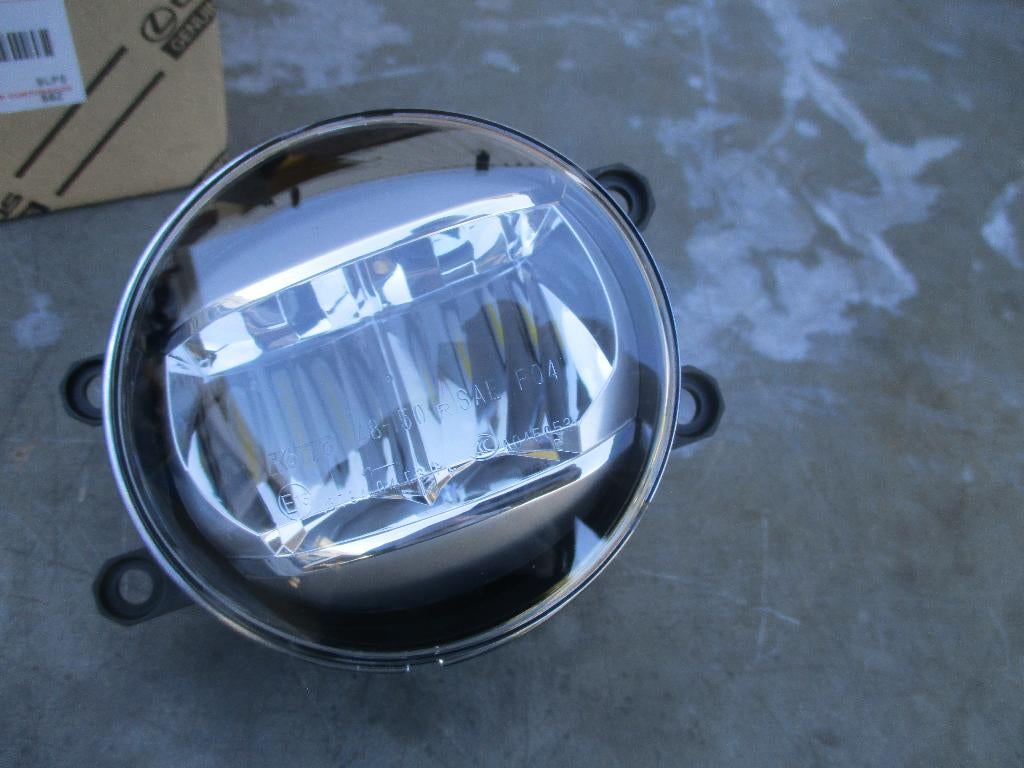 rechter mistlamp lexus RX 450, Ophalen, Nieuw, Lexus