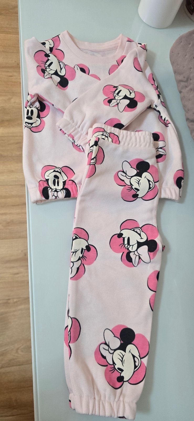 Nieuw Disney Minnie Mouse setje (truitje en broekje), Meisje, Nieuw, Ophalen of Verzenden, Setje