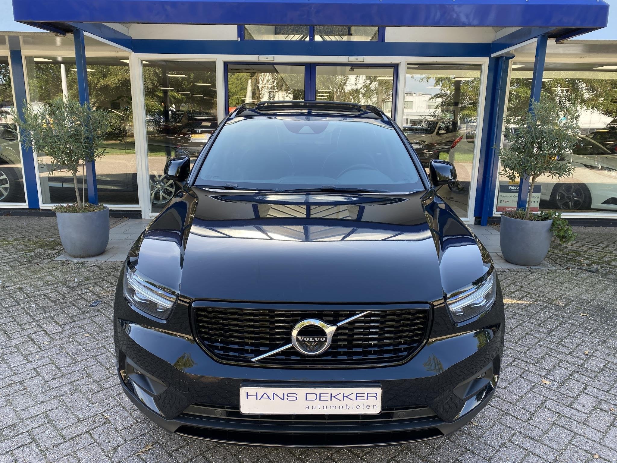 Volvo XC40 1.5 T5 Recharge R-Design Pano / 360 camera / Harm, Auto's, Euro 6, 1712 kg, Zwart, Hybride Elektrisch/Benzine