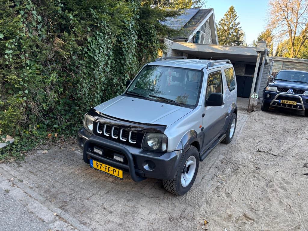Suzuki Jimny 1.3 JLX 4WD AUT AIRCO 2000 Grijs, Auto's, Automaat, 1005 kg, 40 €/maand, 4 cilinders