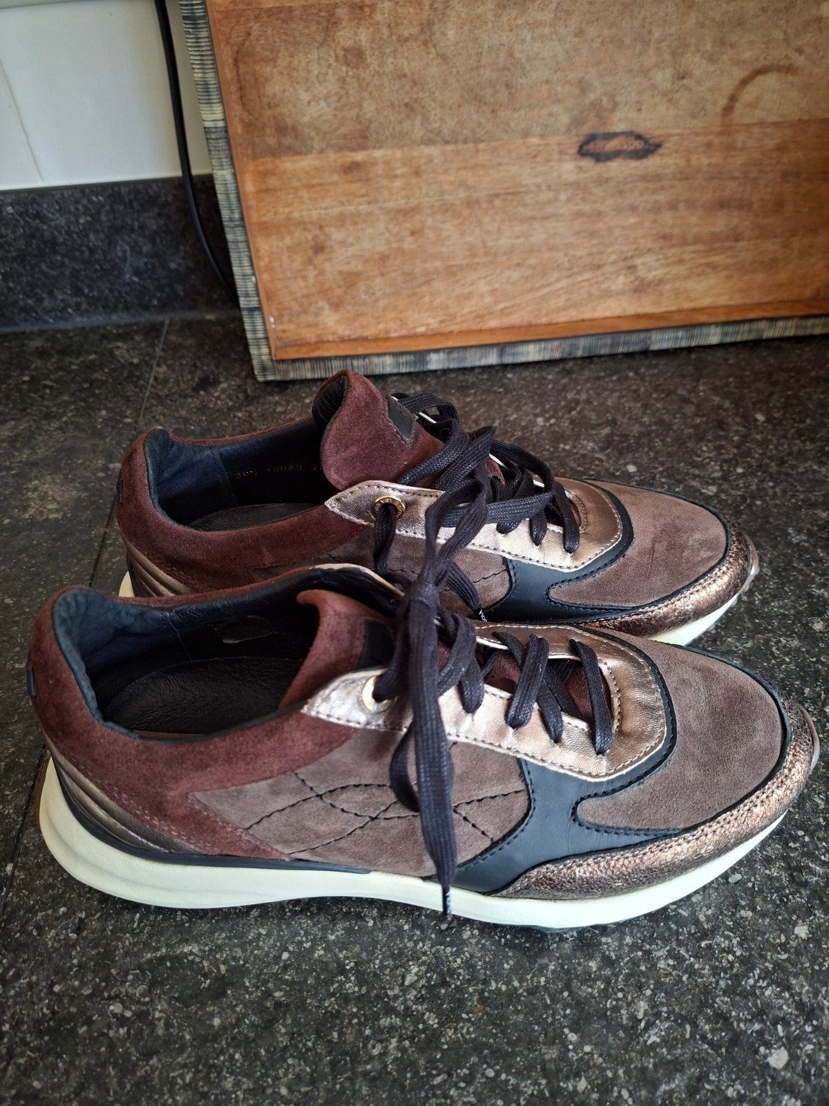 nieuwe bruine sneakers, Floris van Bommel, 39,5, Kleding | Dames, Schoenen, Bruin, Floris van Bommel, Nieuw, Ophalen of Verzenden