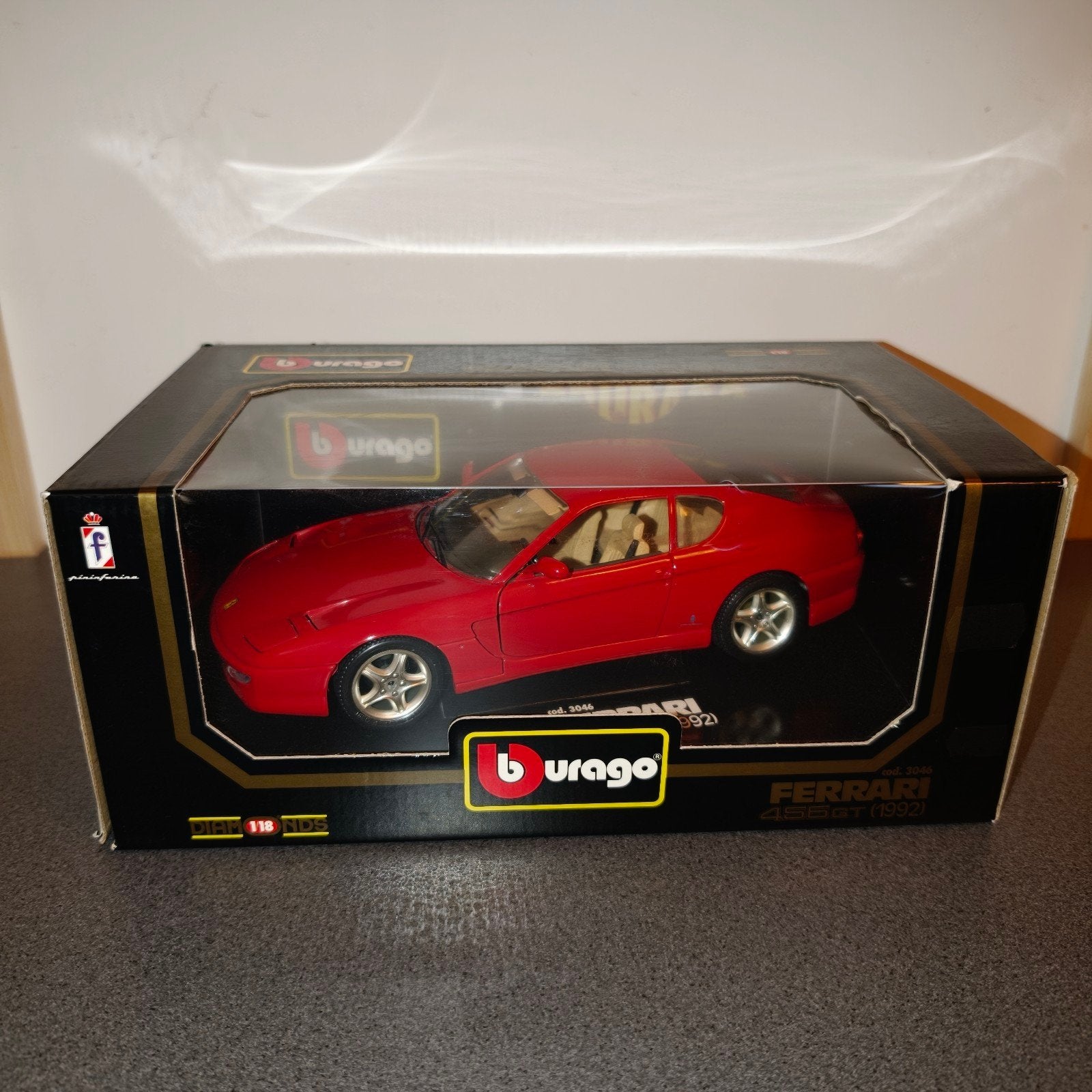 Burago Ferrari 456 GT (1992) - Die-Cast Model 1:18, Hobby en Vrije tijd, Modelauto's | 1:18, Ophalen of Verzenden, Nieuw, Auto