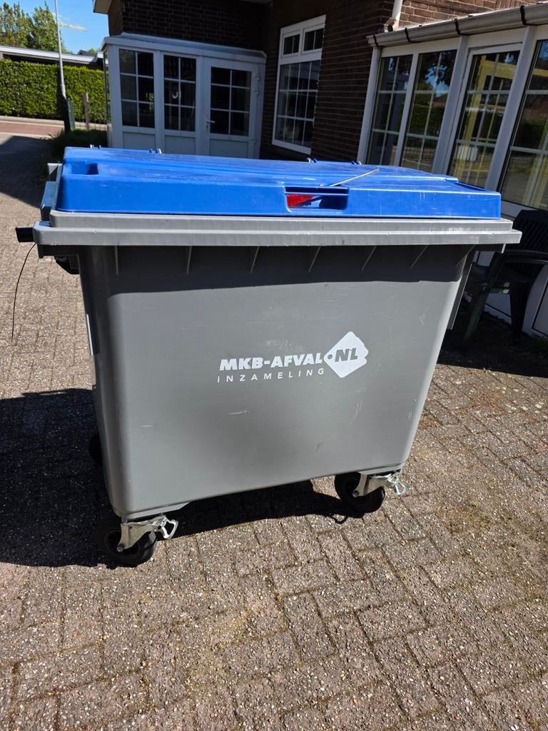 Grote afvalcontainer 660 liter met wielen, Kunststof, Gebruikt, Onbekend, 40 liter of meer