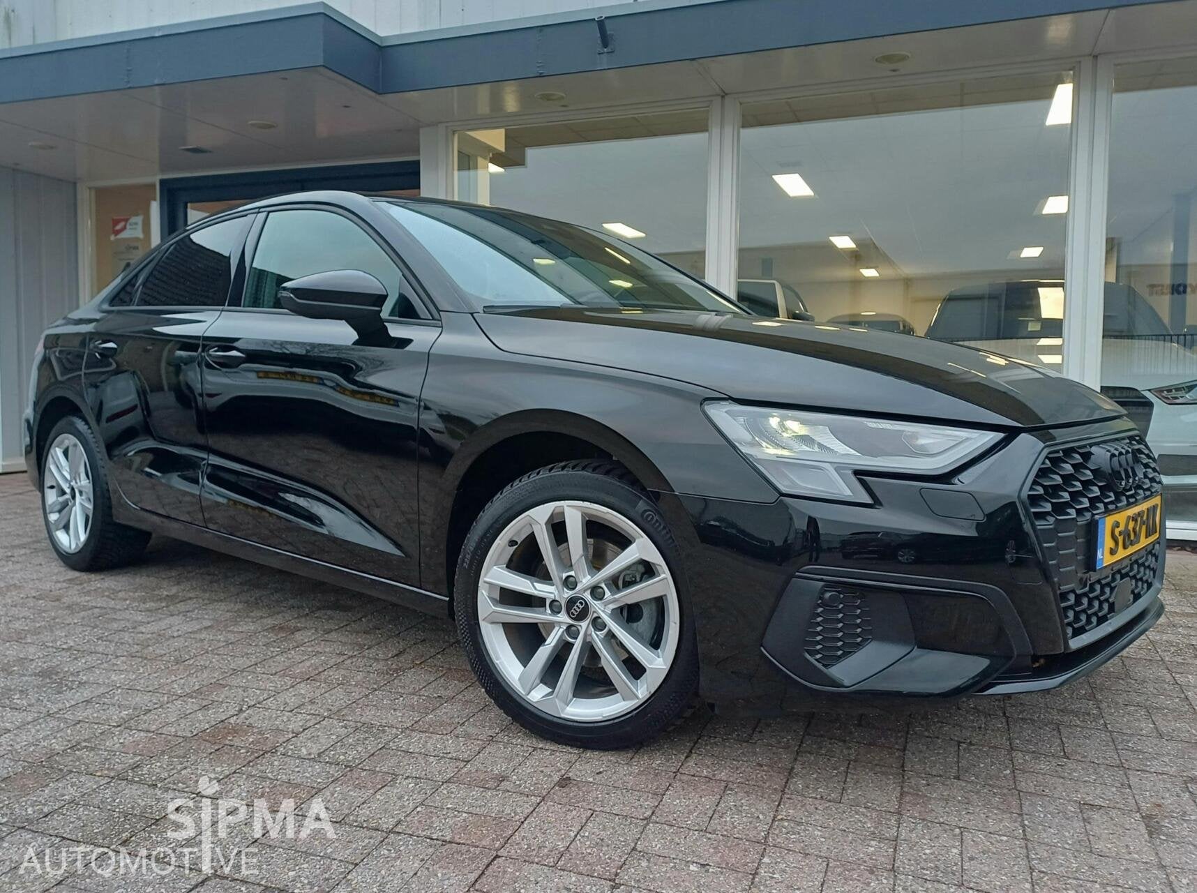 Audi A3 Pro-Line Limousine 30TFSI 110pk/Led/Trekhaak/Black/, Auto's, Audi, Stof, Gebruikt, Zwart, Origineel Nederlands