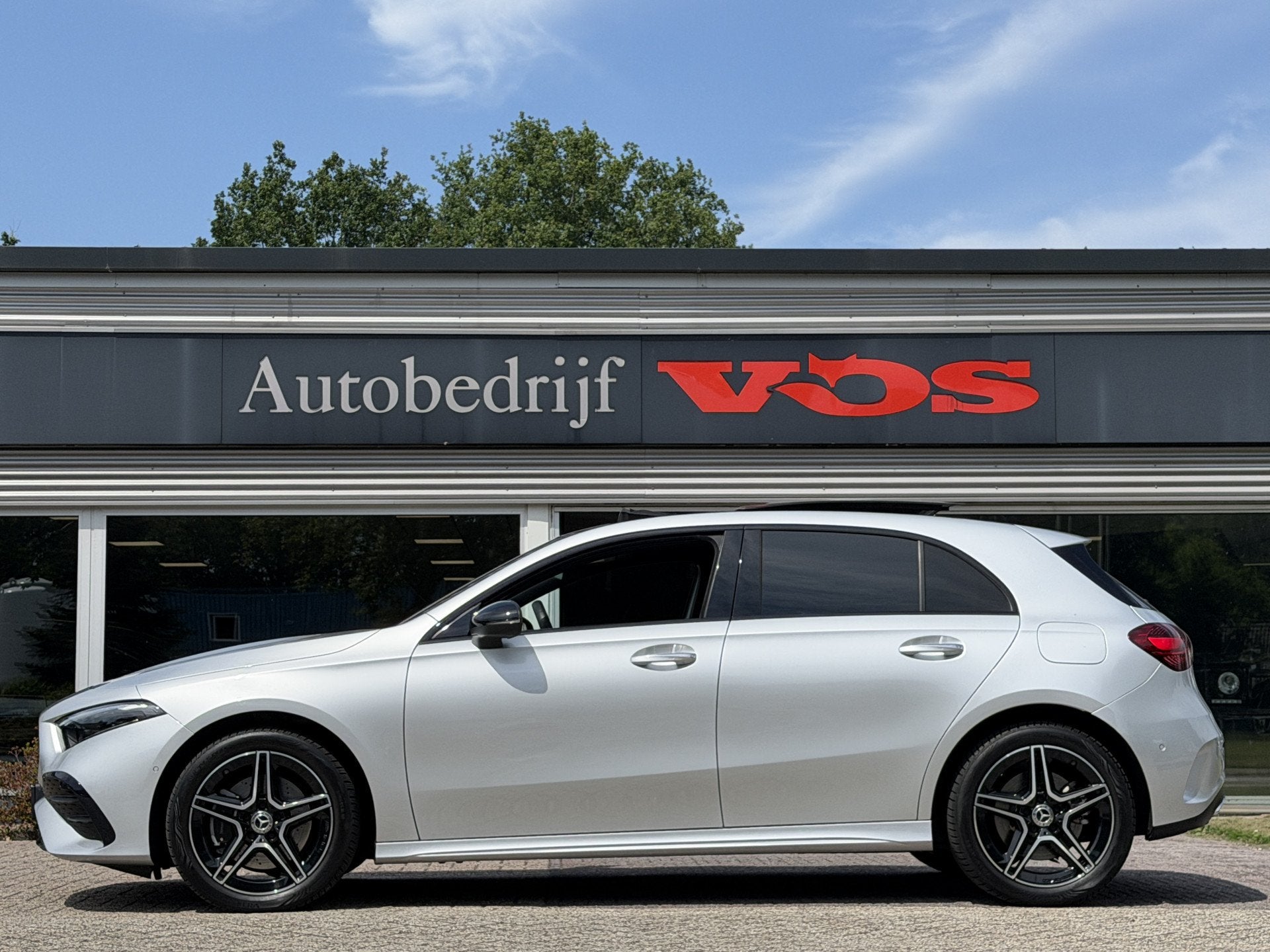 Mercedes-Benz A-Klasse 250 e AMG Line | Panodak | Camera | S, Automatische klimaatregeling, Gebruikt, 4 cilinders, Met garantie (alle)