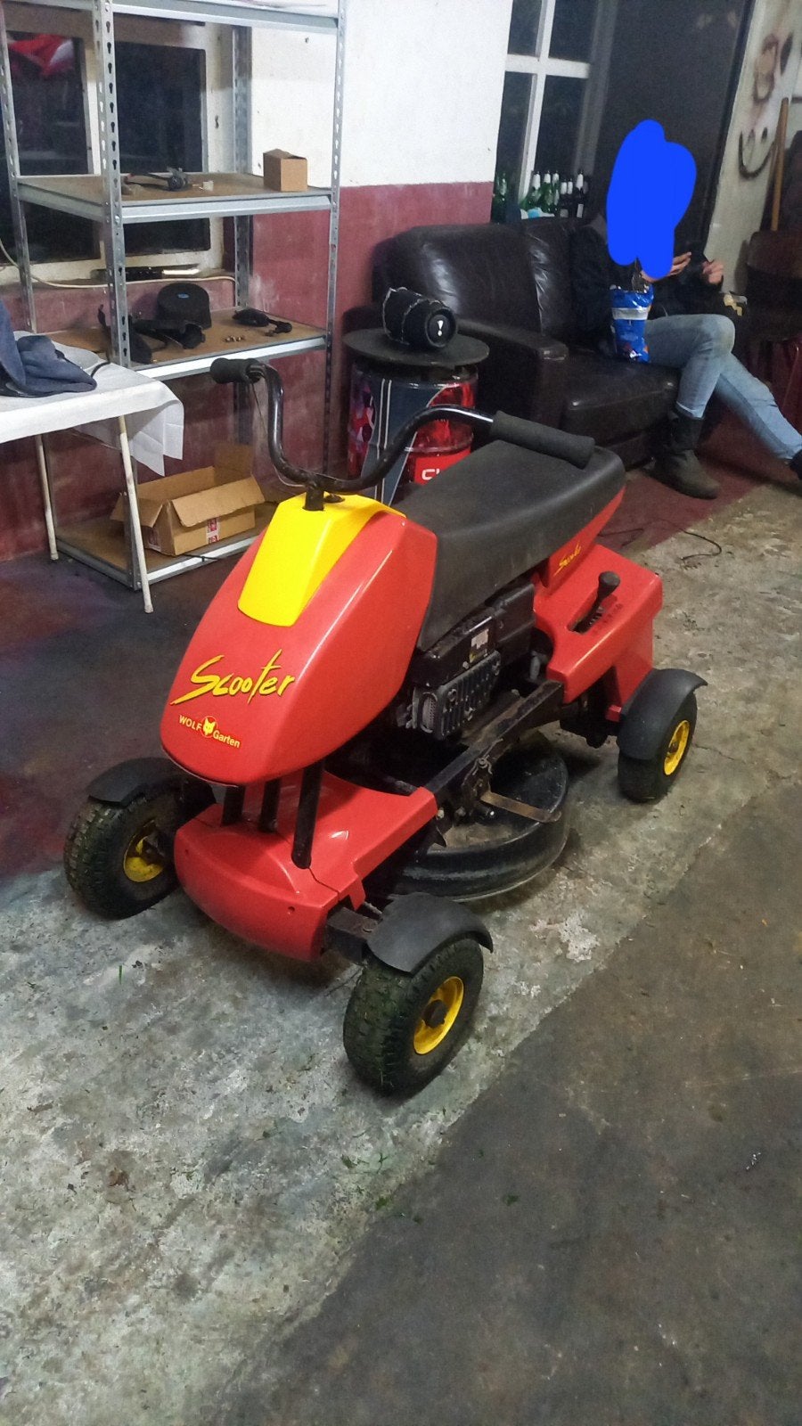 gezocht.  scooter wolf zitmaaier, Tuin en Terras, Ophalen of Verzenden, Zo goed als nieuw