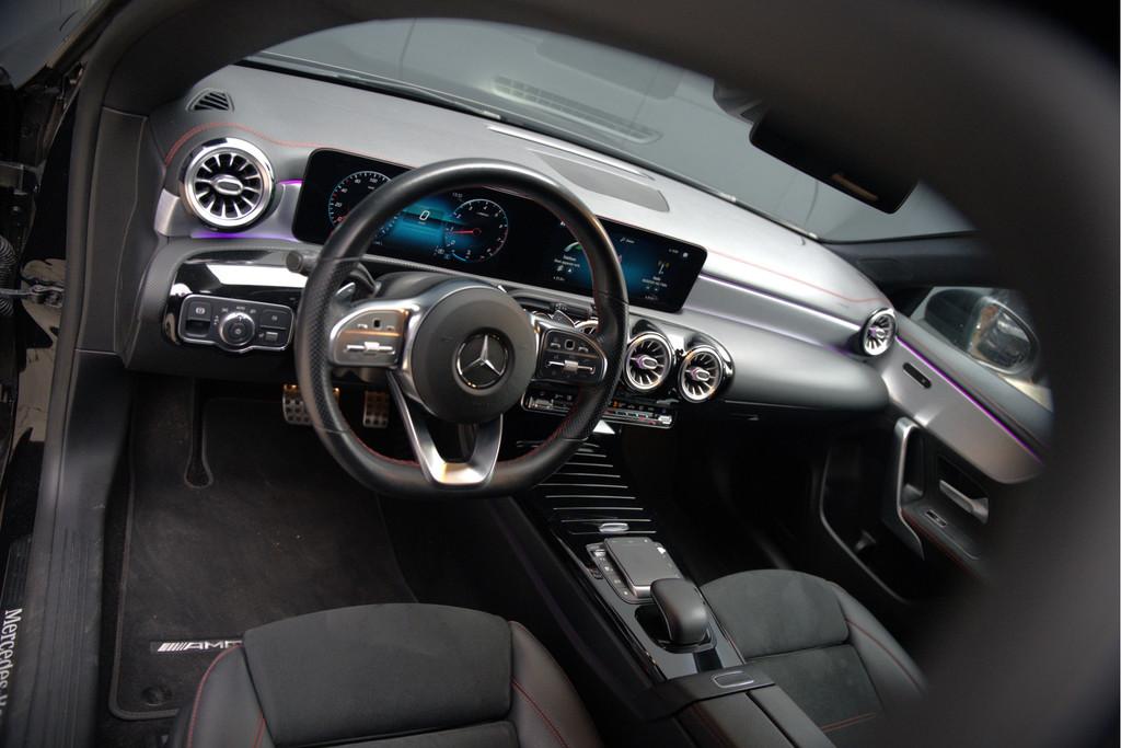 Mercedes-Benz CLA-Klasse Shooting Brake 180 Premium Plus | S, CLA, 136 pk, Gebruikt, Zwart