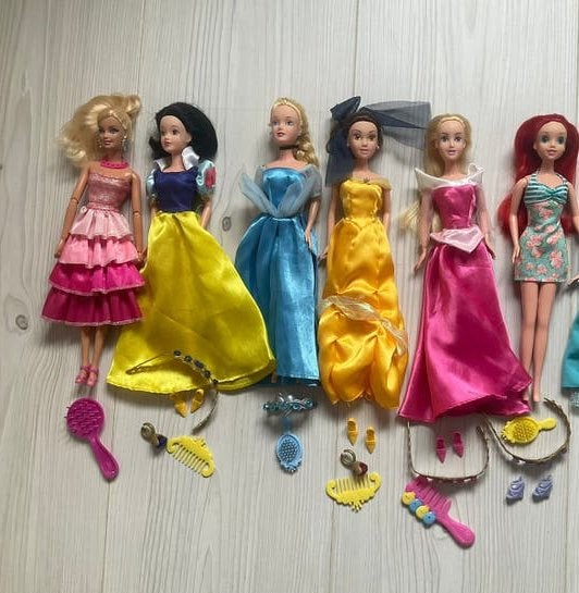 Barbie poppen met accesoires (Disney prinsessen, Matel), Ophalen of Verzenden, Gebruikt, Barbie