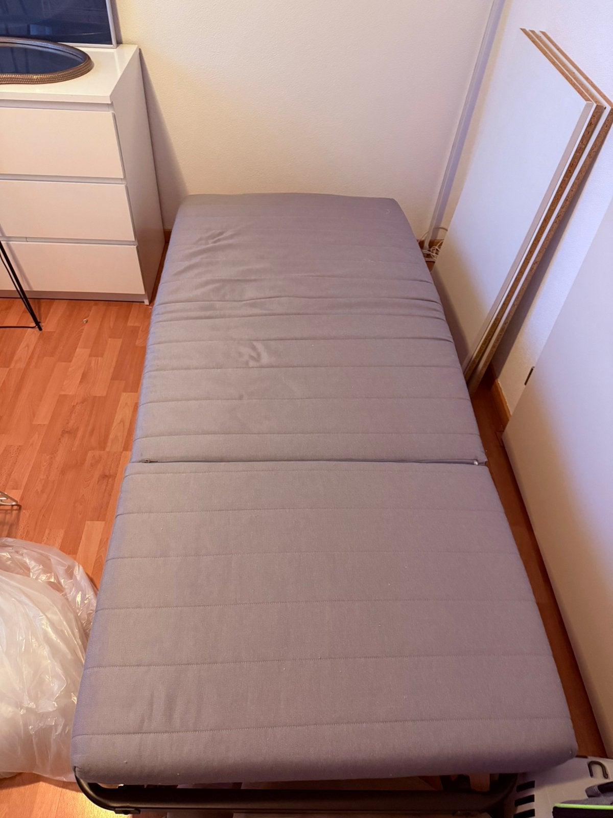 IKEA - LYCKSELE - Slaapfauteuil, Ophalen, Eenpersoons, Zo goed als nieuw, Crème