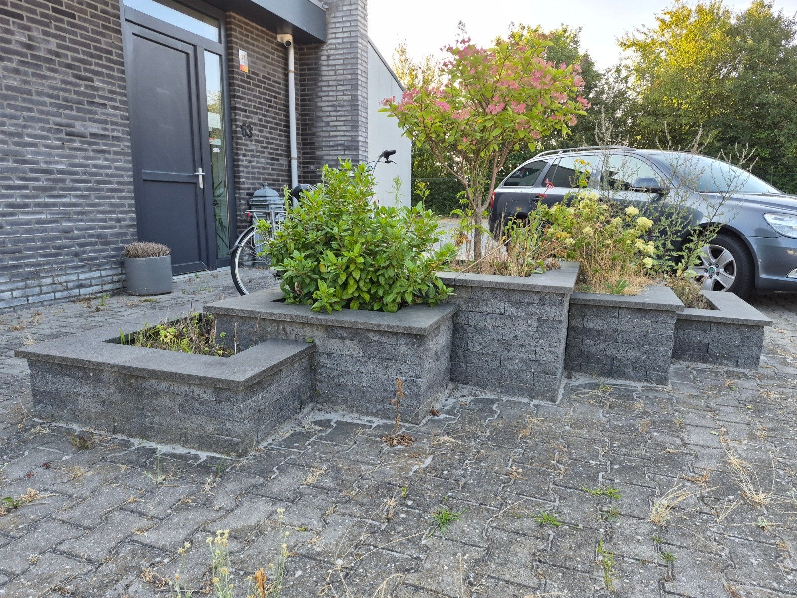 5 Moderne plantenbakken van beton/sier steen, Gebruikt, Niet van toepassing, Ophalen of Verzenden, Balkon