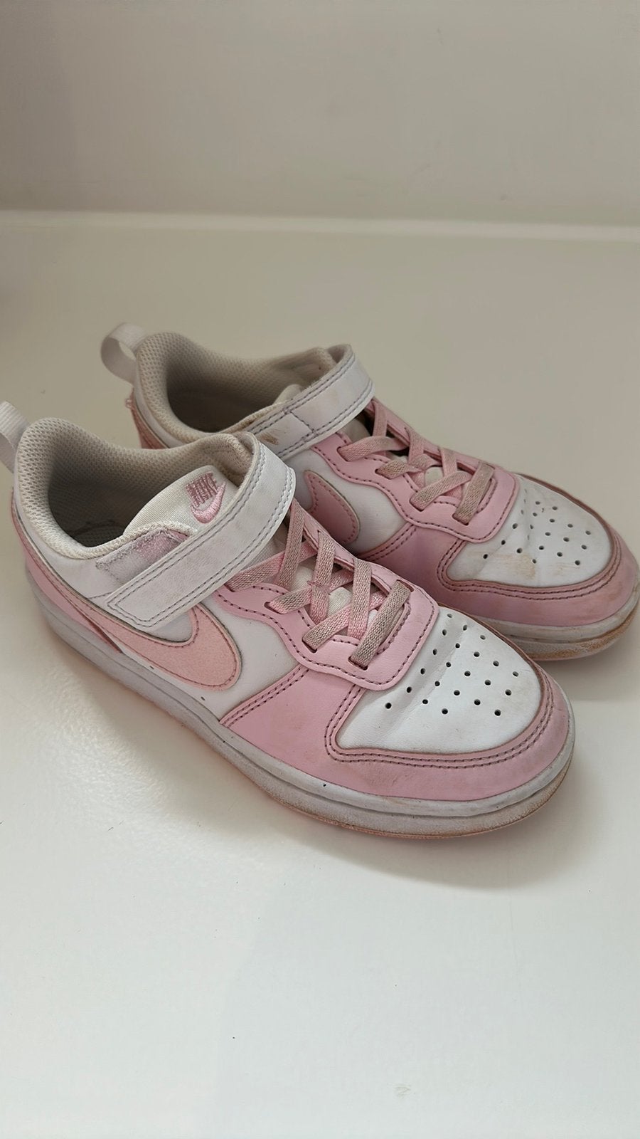 Nike sneakers maat:31,5 met klittenband, Ophalen of Verzenden, Zo goed als nieuw, Sportschoenen