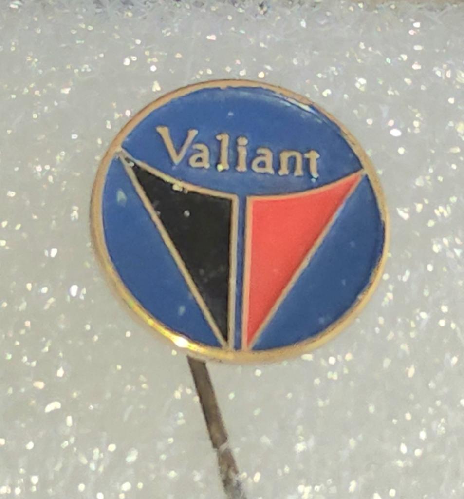 Vintage Valiant Speldje, Ophalen of Verzenden, Gebruikt, Merk, Speldje of Pin