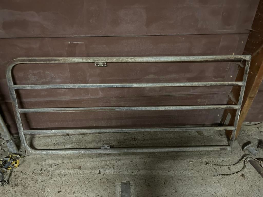 3 stuks hekwerken, Ophalen of Verzenden, Gebruikt, IJzer, Spijlenhekwerk