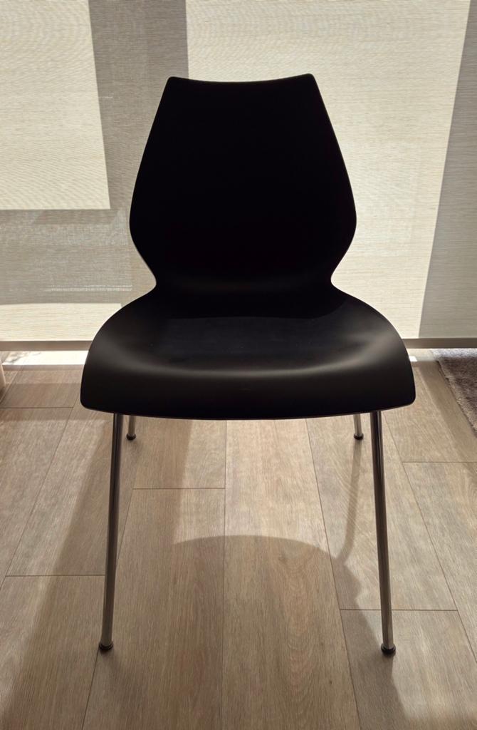 6x Kartell Maui stoel zwart met chroom onderstel, stapelbaar, Huis en Inrichting, Ophalen, Kunststof, Zwart, Zo goed als nieuw