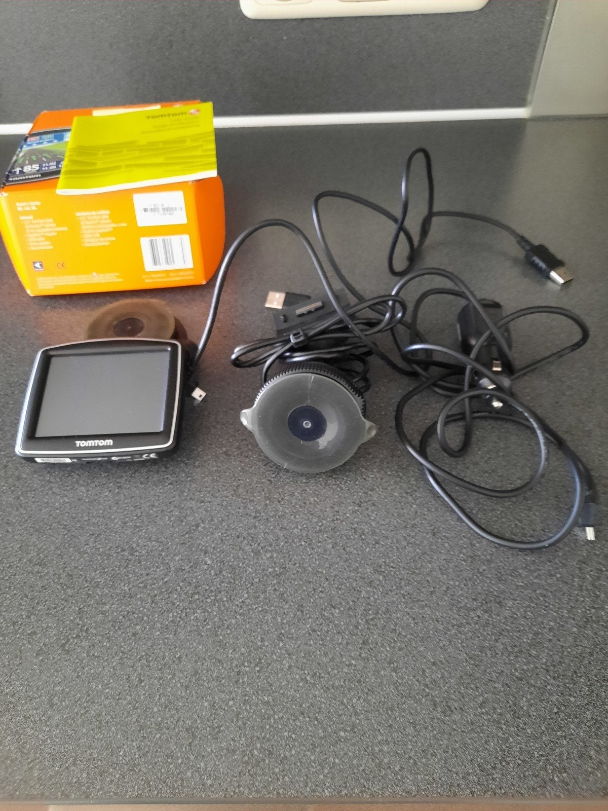 TomTom ONE IQ Routes Edition Benelux Navigatiesysteem, Ophalen, Gebruikt