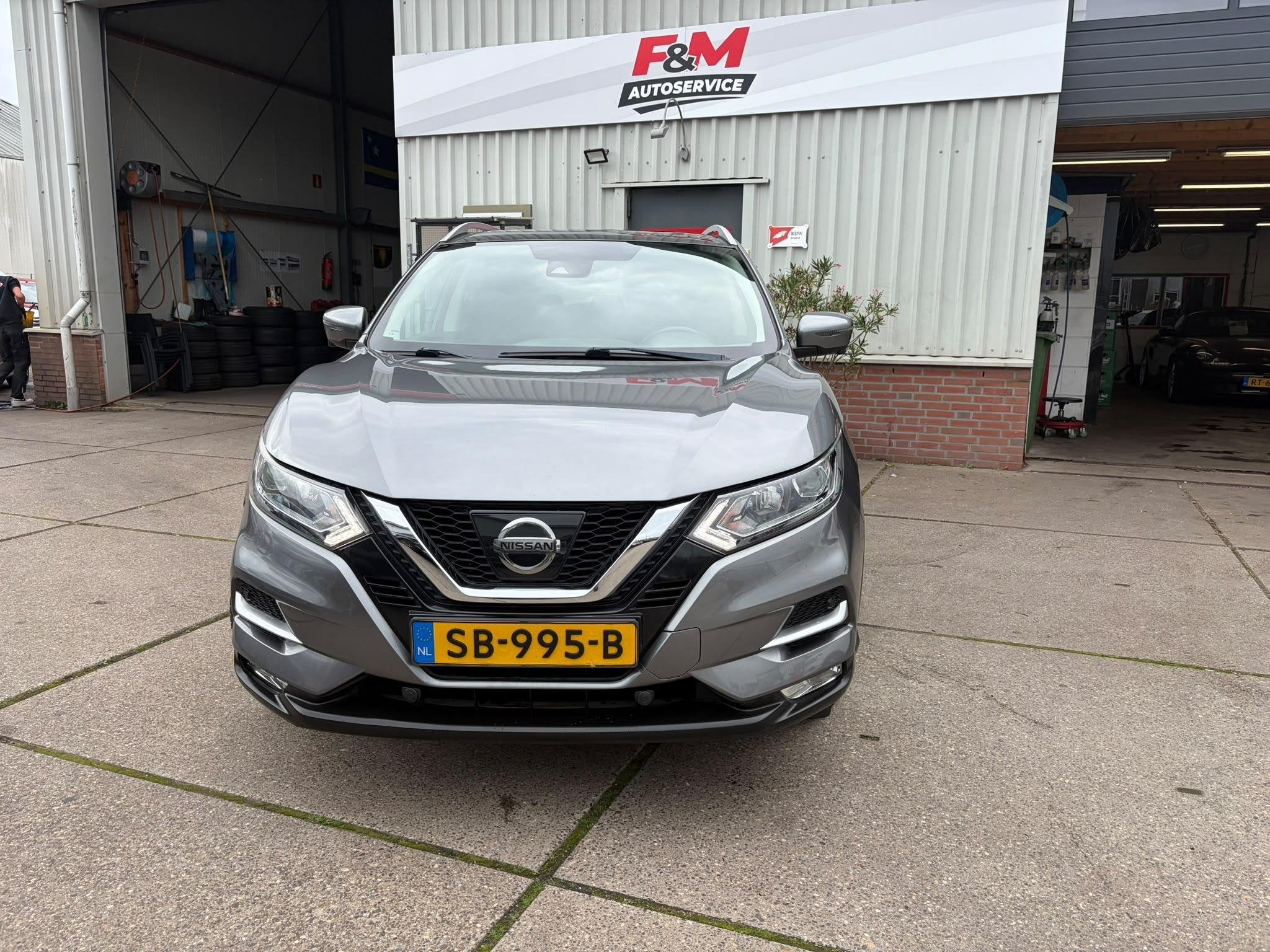 Nissan Qashqai 1.2 N-Connecta Clima, cruise, pano, 360, Auto's, Voorwielaandrijving, Stof, Gebruikt, Euro 6