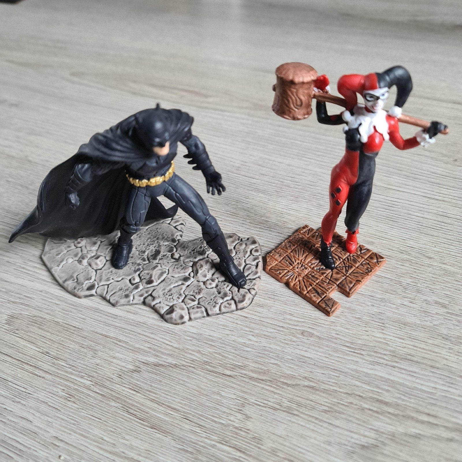 Schleich 22514-Scenery Pack Batman
vs. Harley Quinn, Ophalen of Verzenden, Zo goed als nieuw